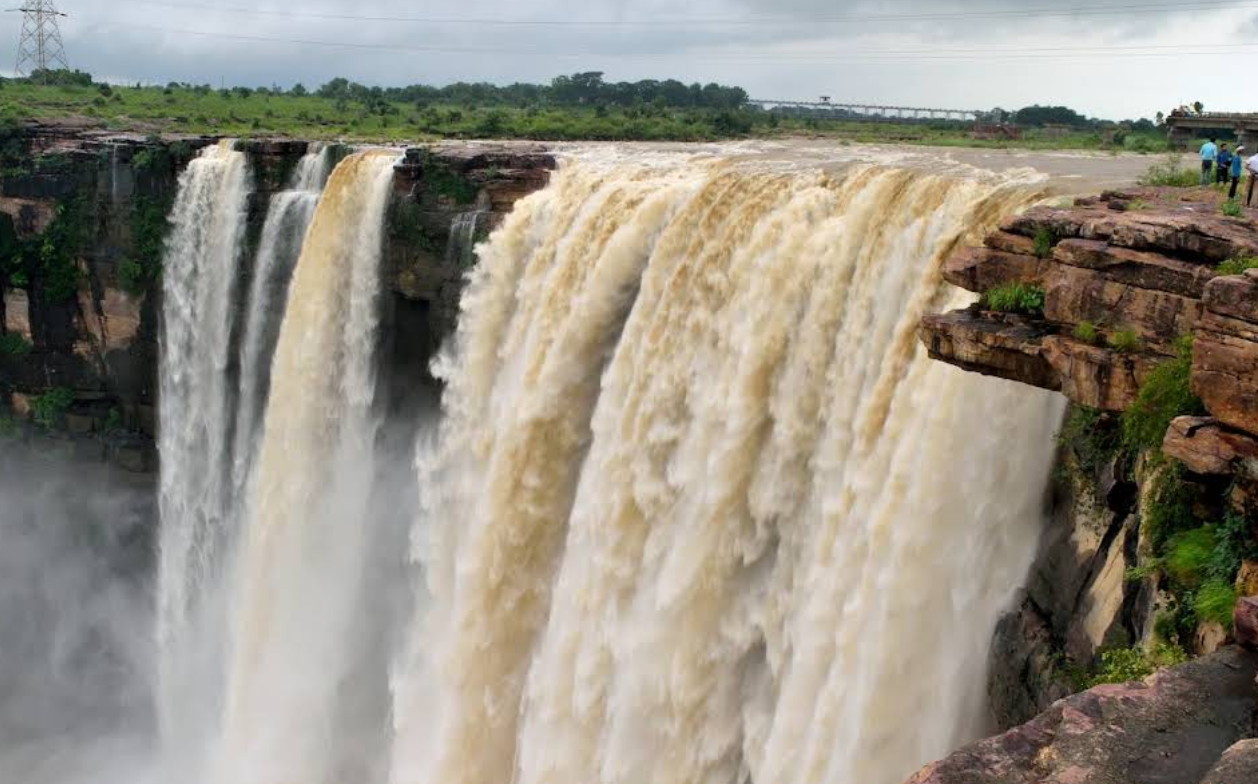 best waterfall in madhya pradesh
